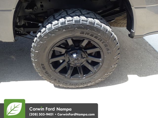 Used 2017 Gray Ford XLT image 32