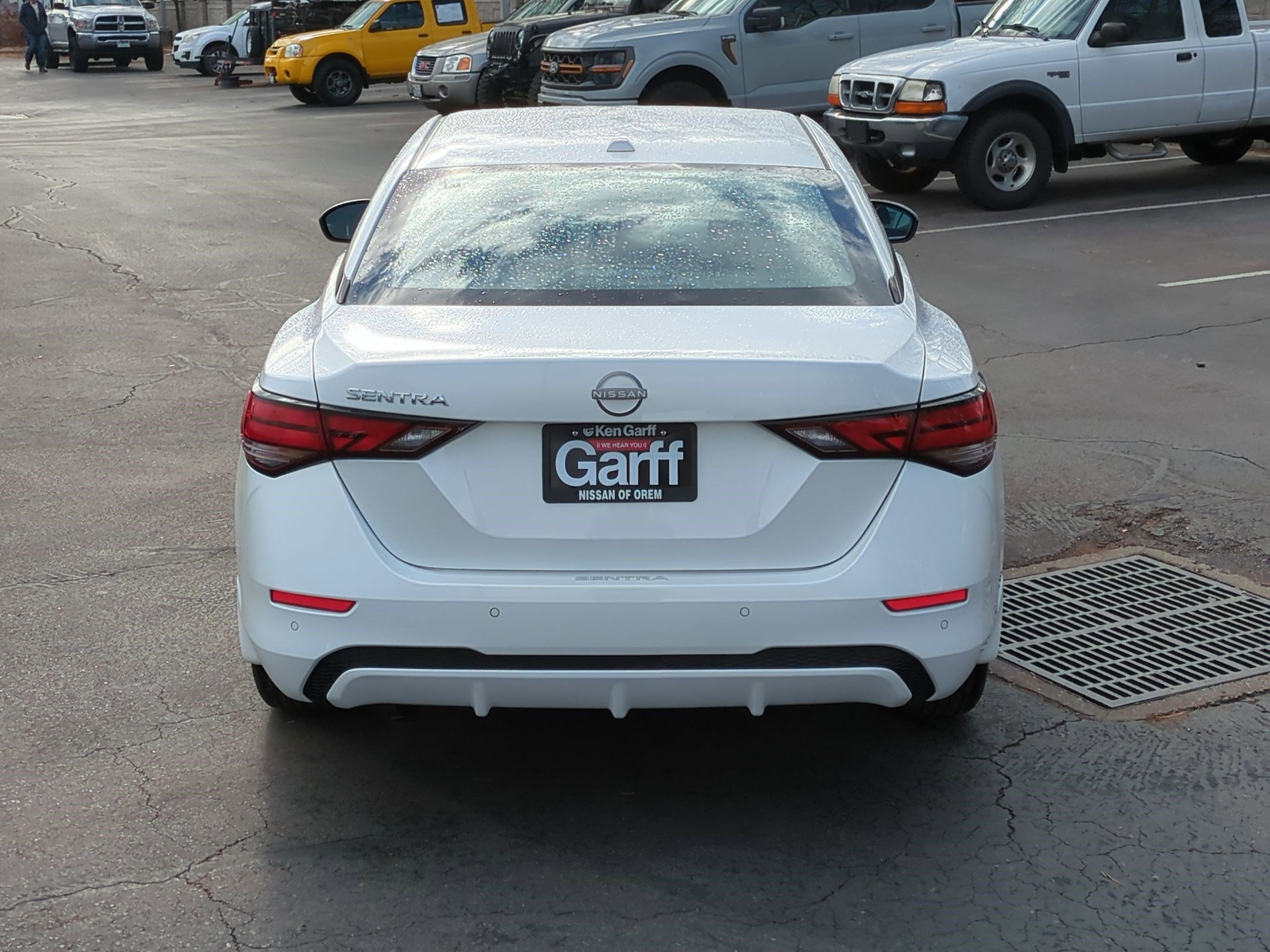 2025 Nissan Sentra SV photo 4