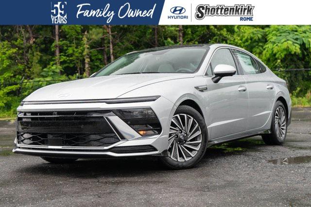 2025 Hyundai Sonata Hybrid Limited's photo