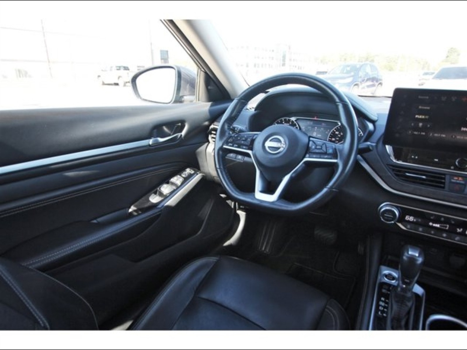 2023 Nissan Altima 2.5 SL - 10