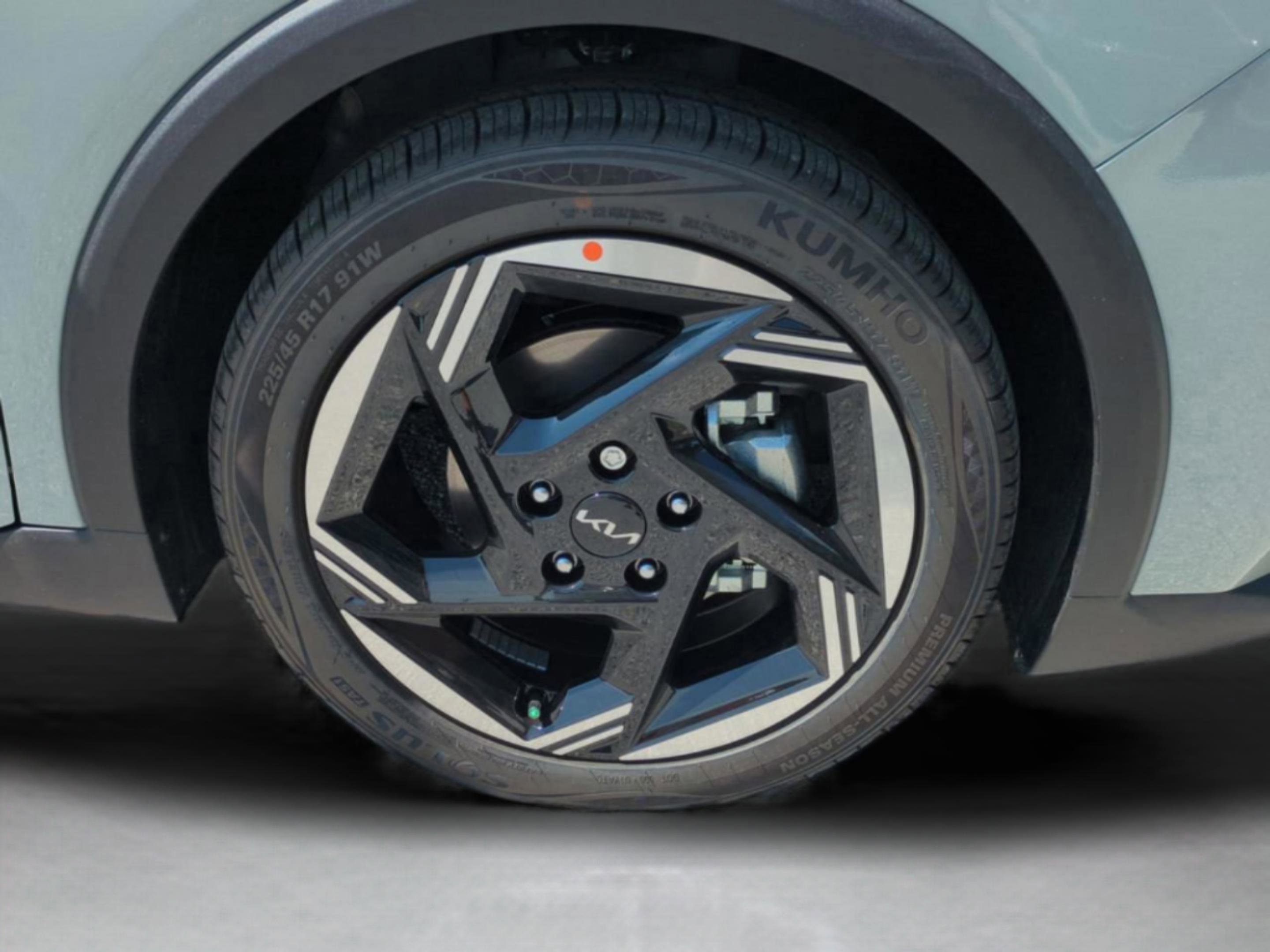 2025 Kia K4 EX photo 10