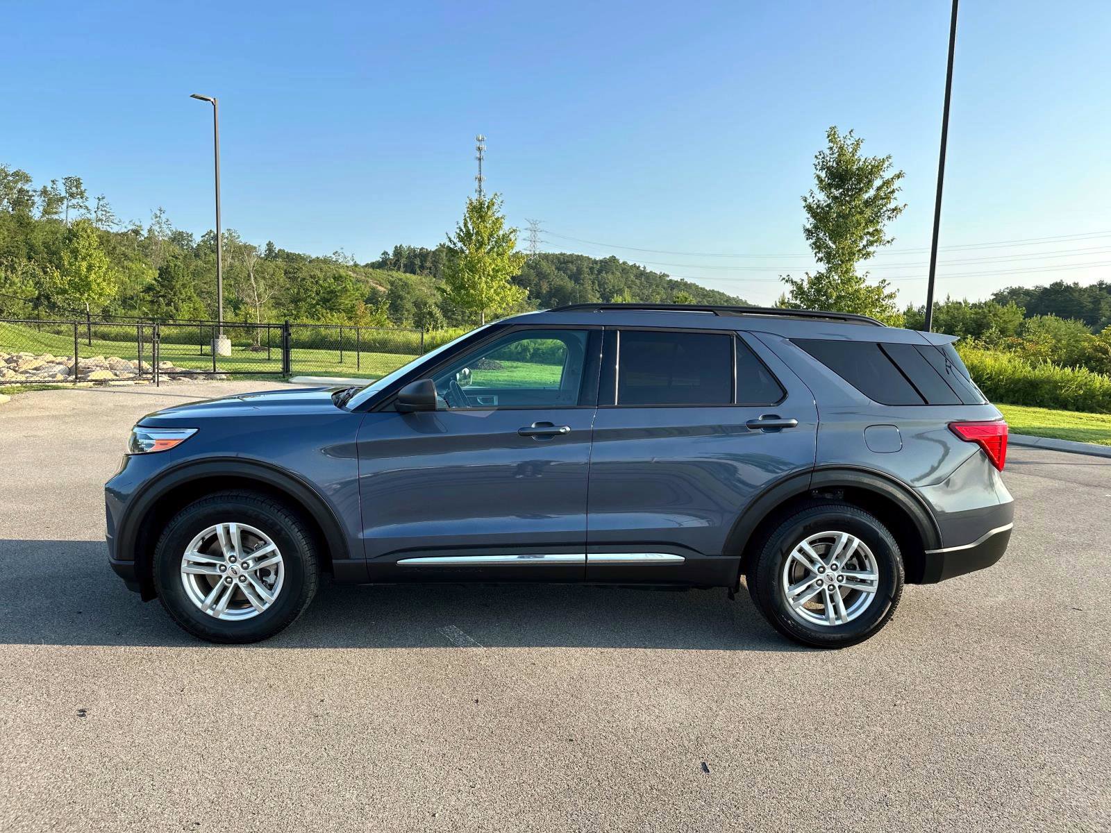 2021 Ford Explorer XLT photo 6