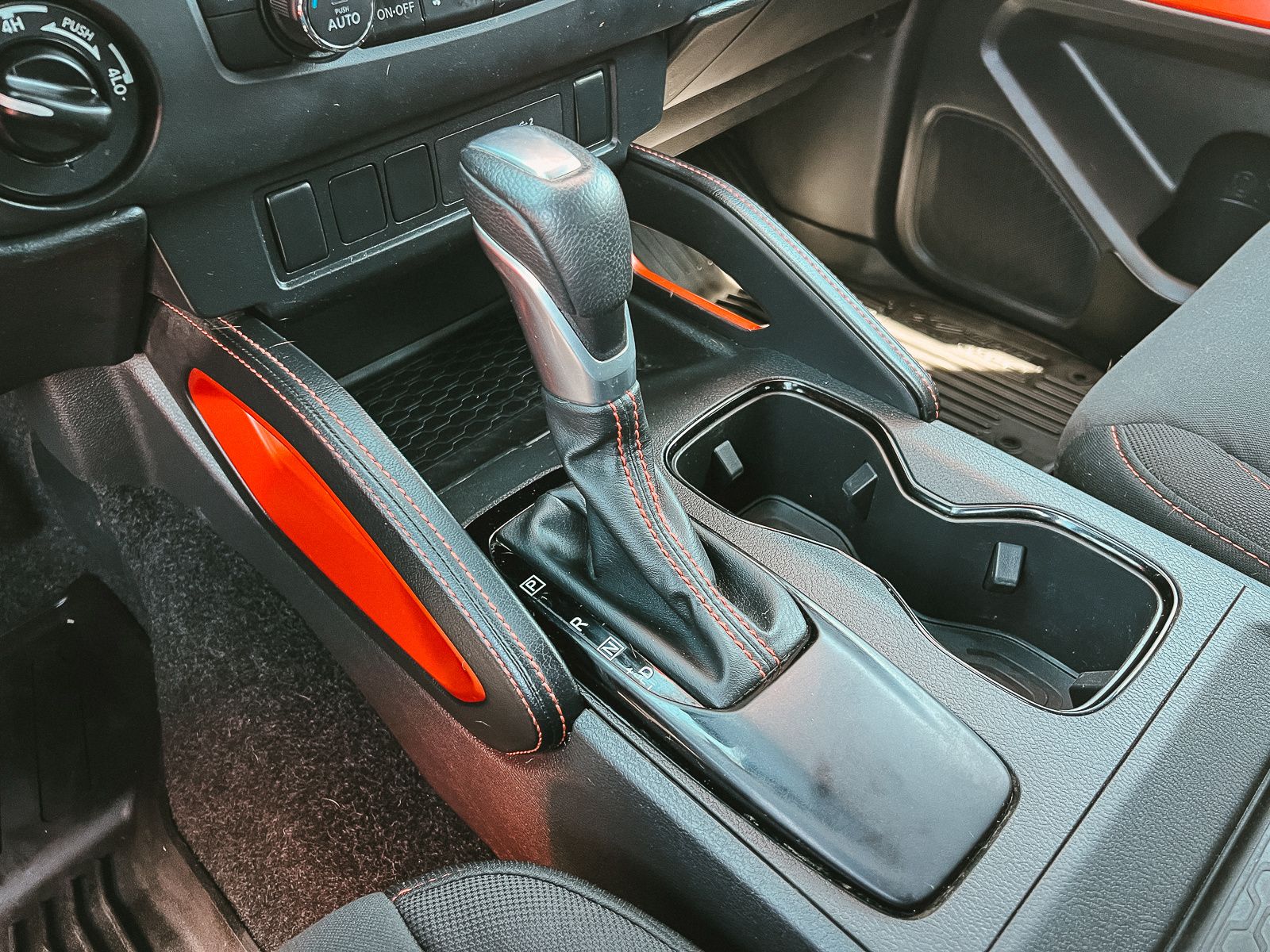 2024 Nissan Frontier PRO-4X photo 16