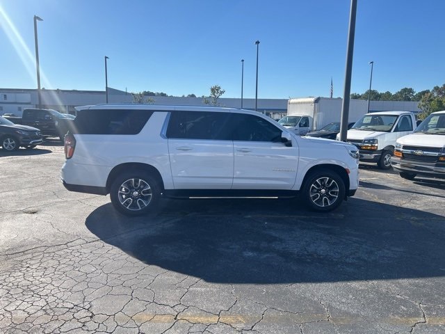 2021 Chevrolet Suburban LT photo 4