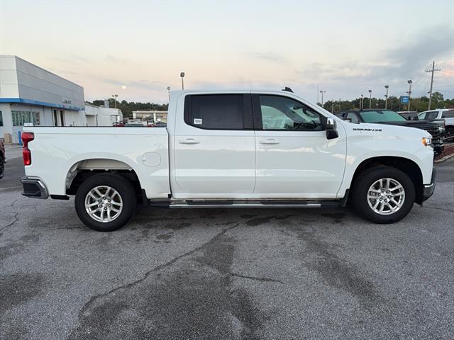 2021 Chevrolet Silverado 1500 LT photo 4
