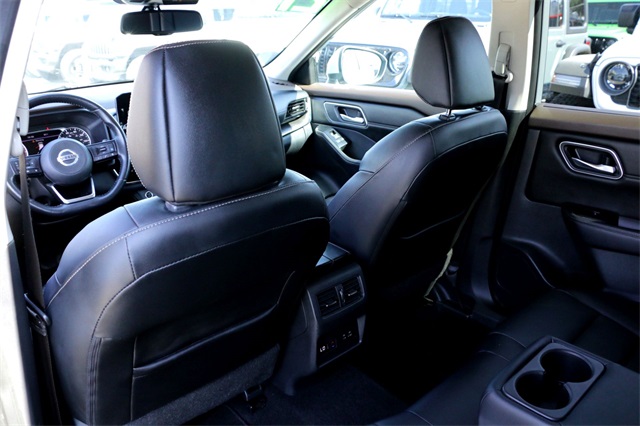 2021 Nissan Rogue SL photo 21