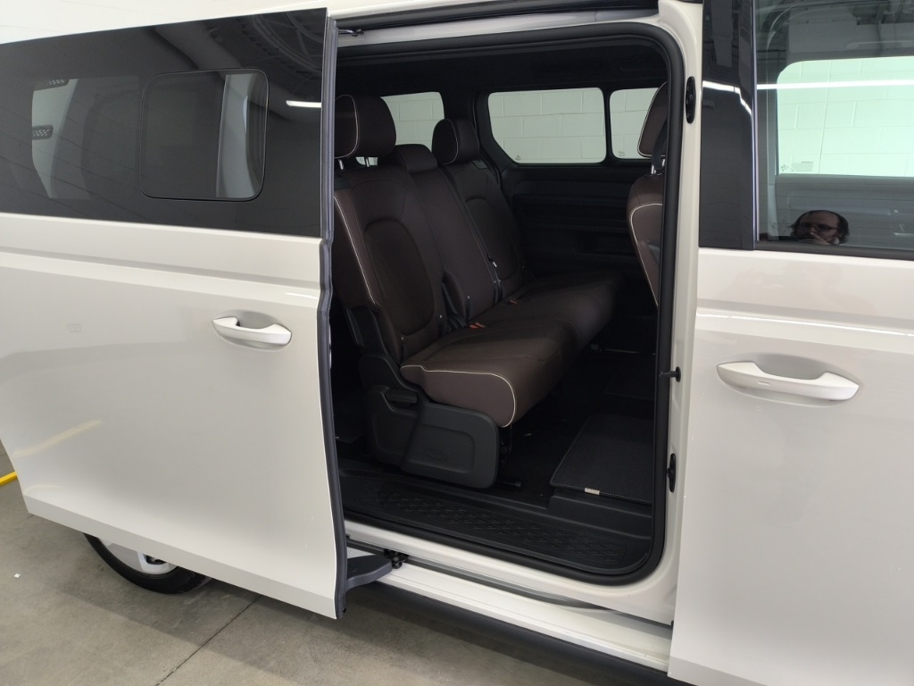 2025 Volkswagen ID. Buzz Pro S photo 15