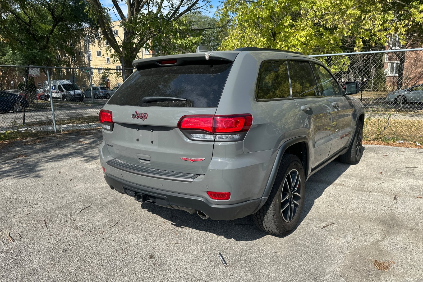 2021 Jeep Grand Cherokee Trailhawk photo 2