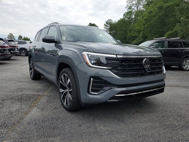 2026 Volkswagen Atlas SEL Premium R-Line photo 3