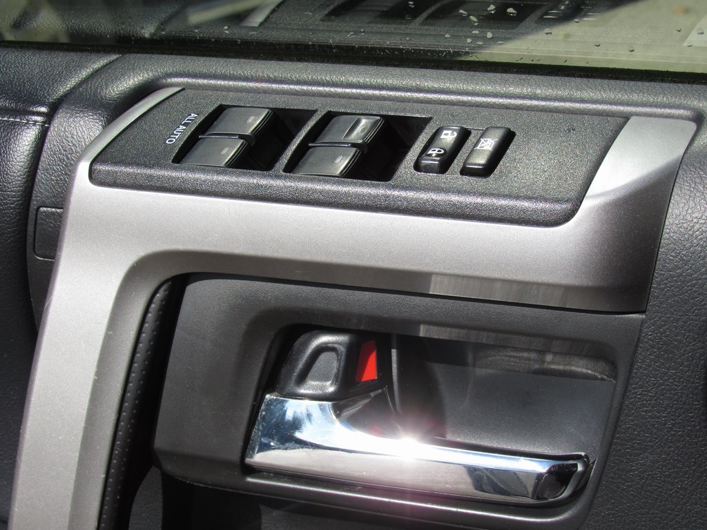 2020 Toyota 4Runner SR5 photo 31