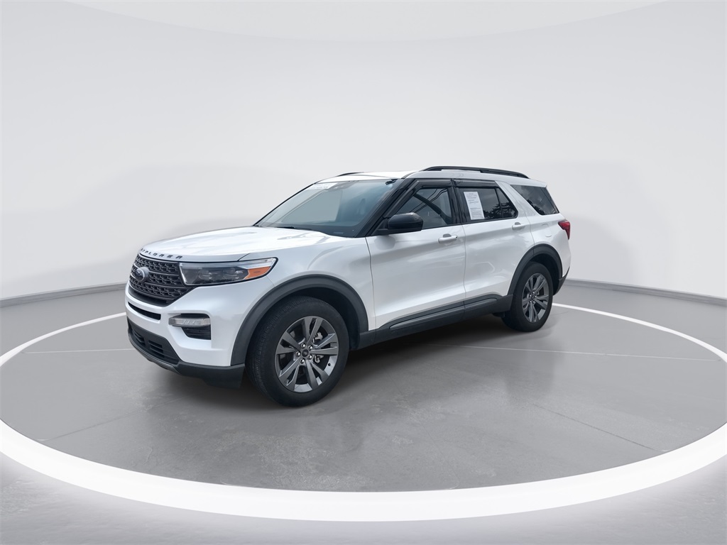 2023 Ford Explorer XLT photo 4