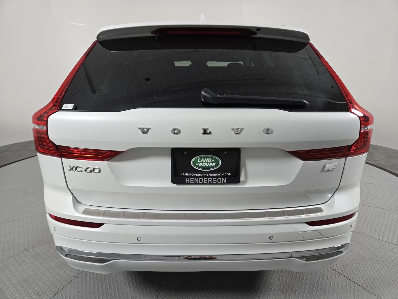 2022 Volvo XC60 Recharge Hybrid T8 Inscription photo 4