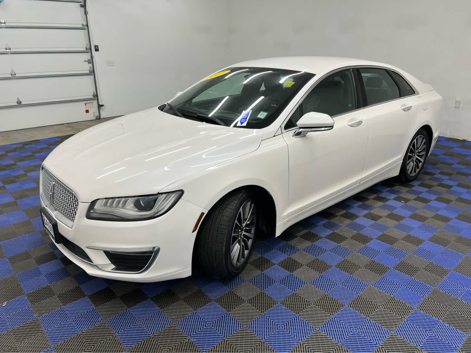2017 Lincoln MKZ Premiere photo 11
