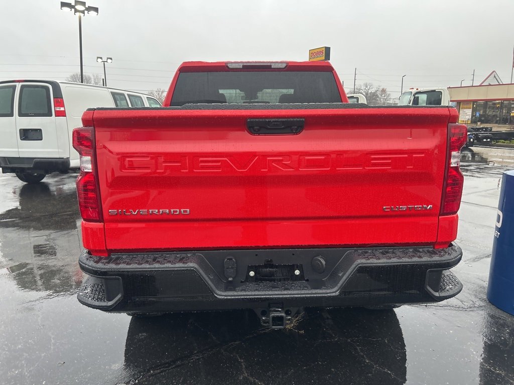 2026 Chevrolet Silverado 1500 Custom Trail Boss photo 3