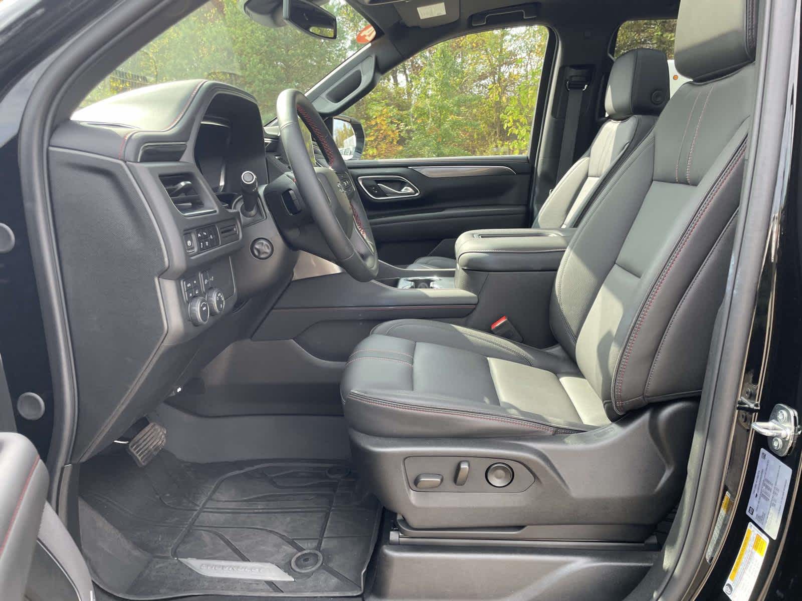 2024 Chevrolet Tahoe RST photo 13