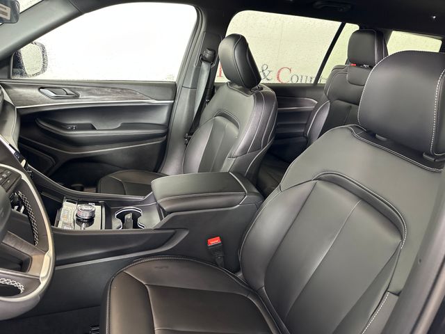 2025 Jeep Grand Cherokee Limited photo 21