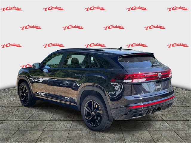 2026 Volkswagen Atlas Cross Sport SEL R-Line photo 4
