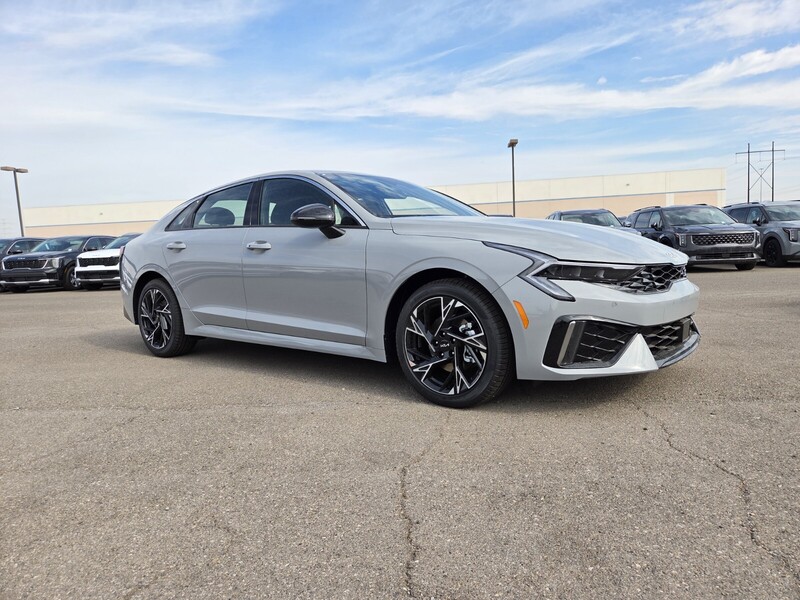 2026 Kia K5 GT-Line photo 2