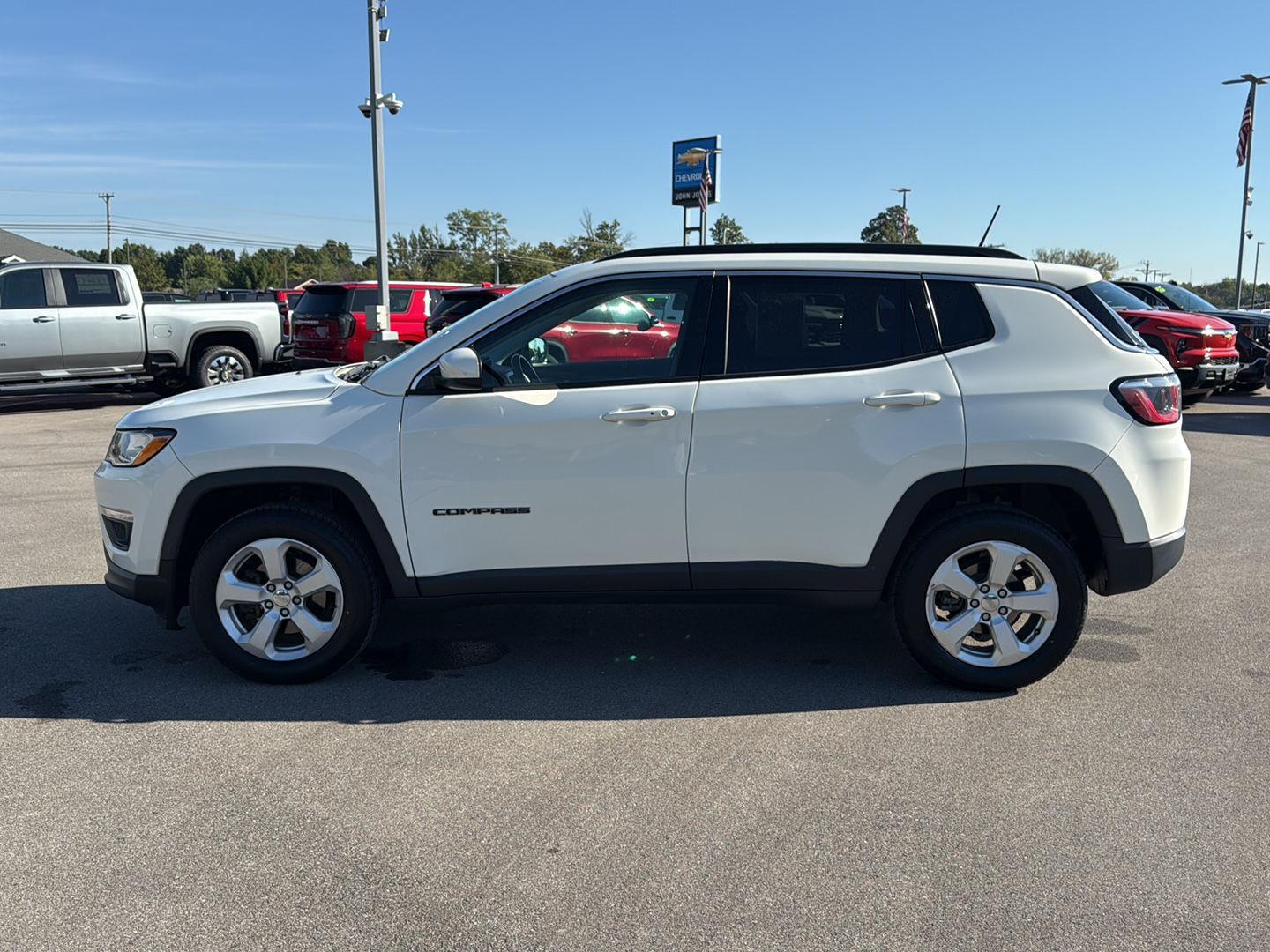 2018 Jeep Compass Latitude photo 2