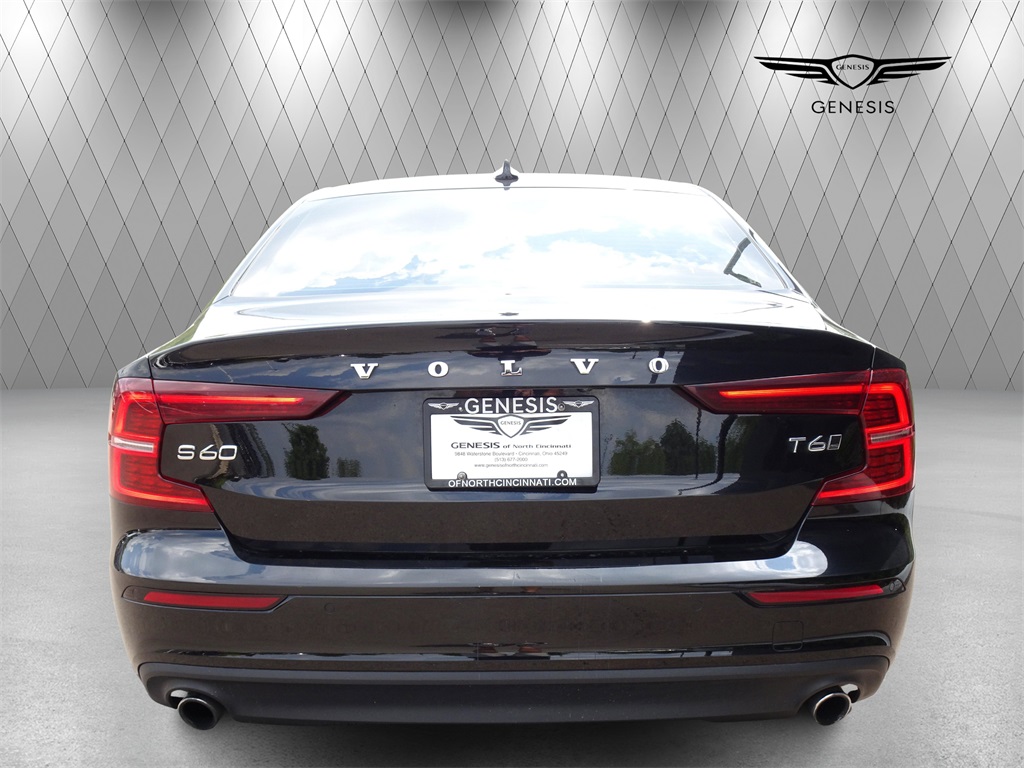 2019 Volvo S60 T6 Momentum AWD photo 4
