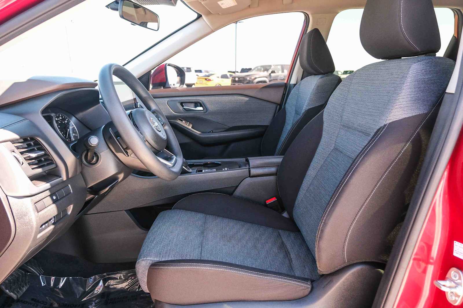 2023 Nissan Rogue SV photo 19