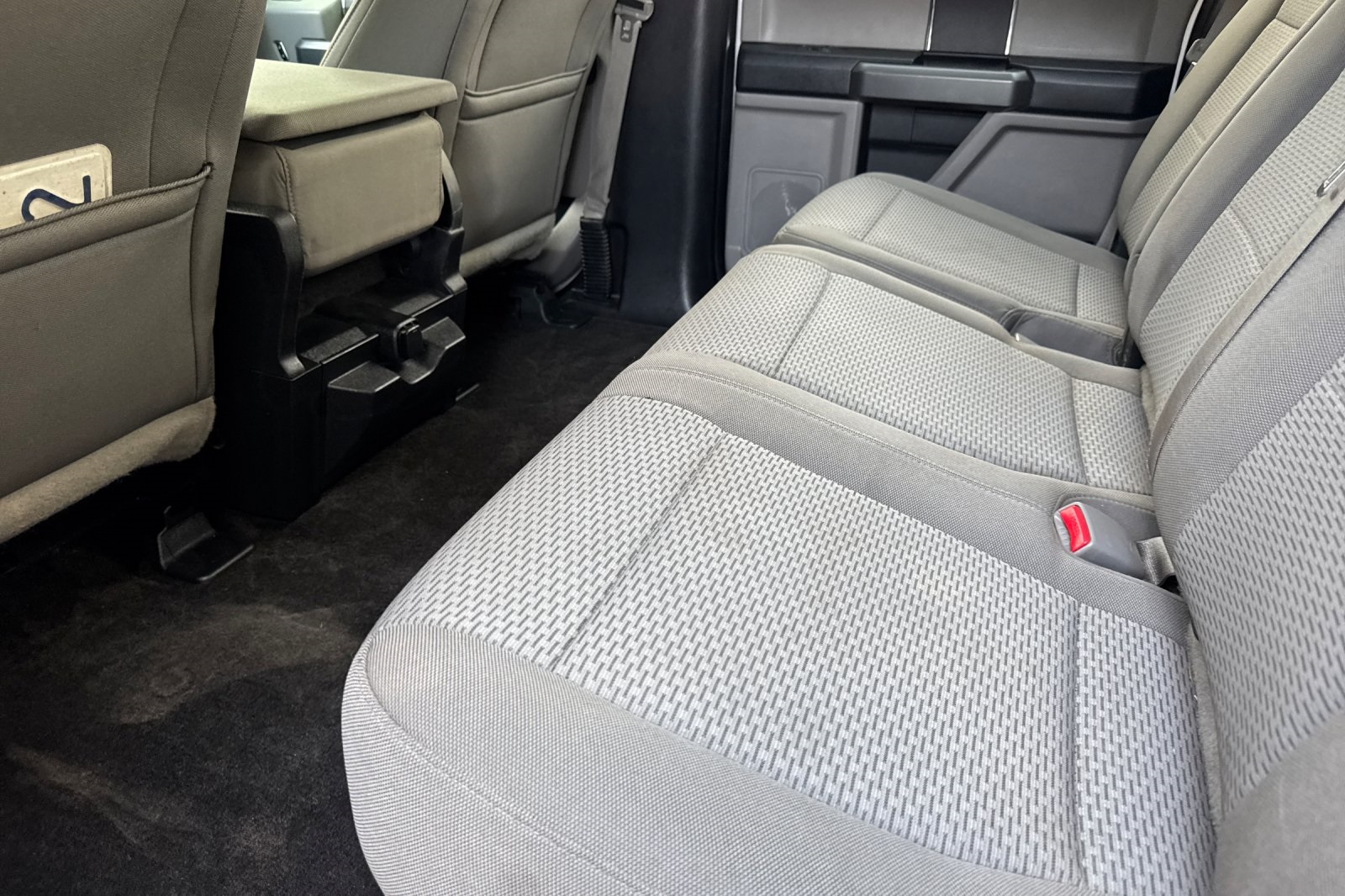2017 Ford F-150 XLT photo 4