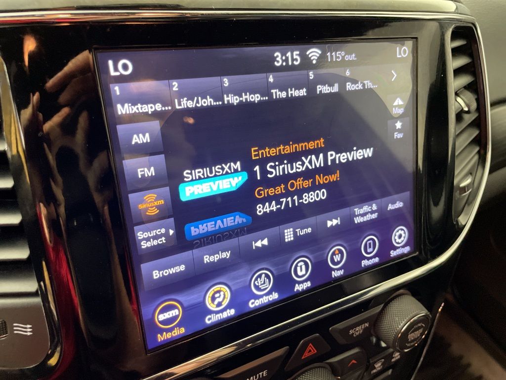 2020 Jeep Grand Cherokee Altitude photo 27