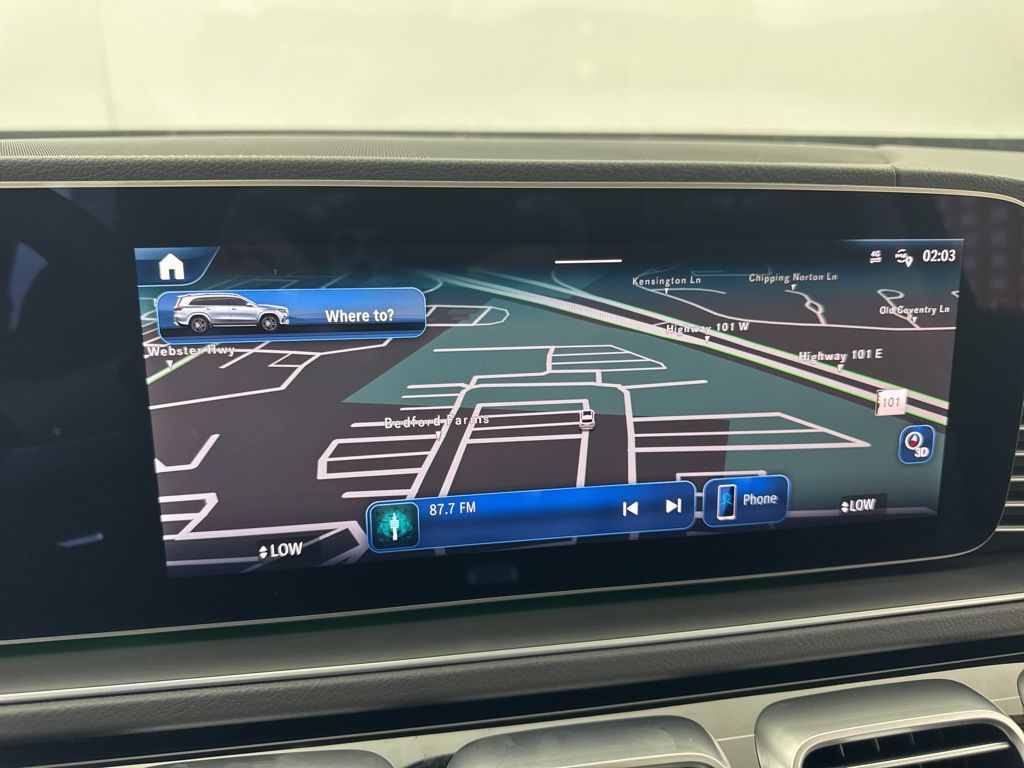 2025 Mercedes Benz GLS 450 4MATIC photo 16