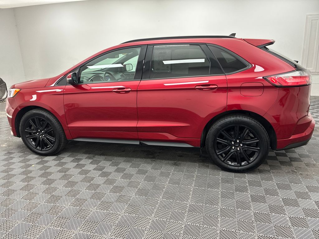 2020 Ford Edge ST photo 3