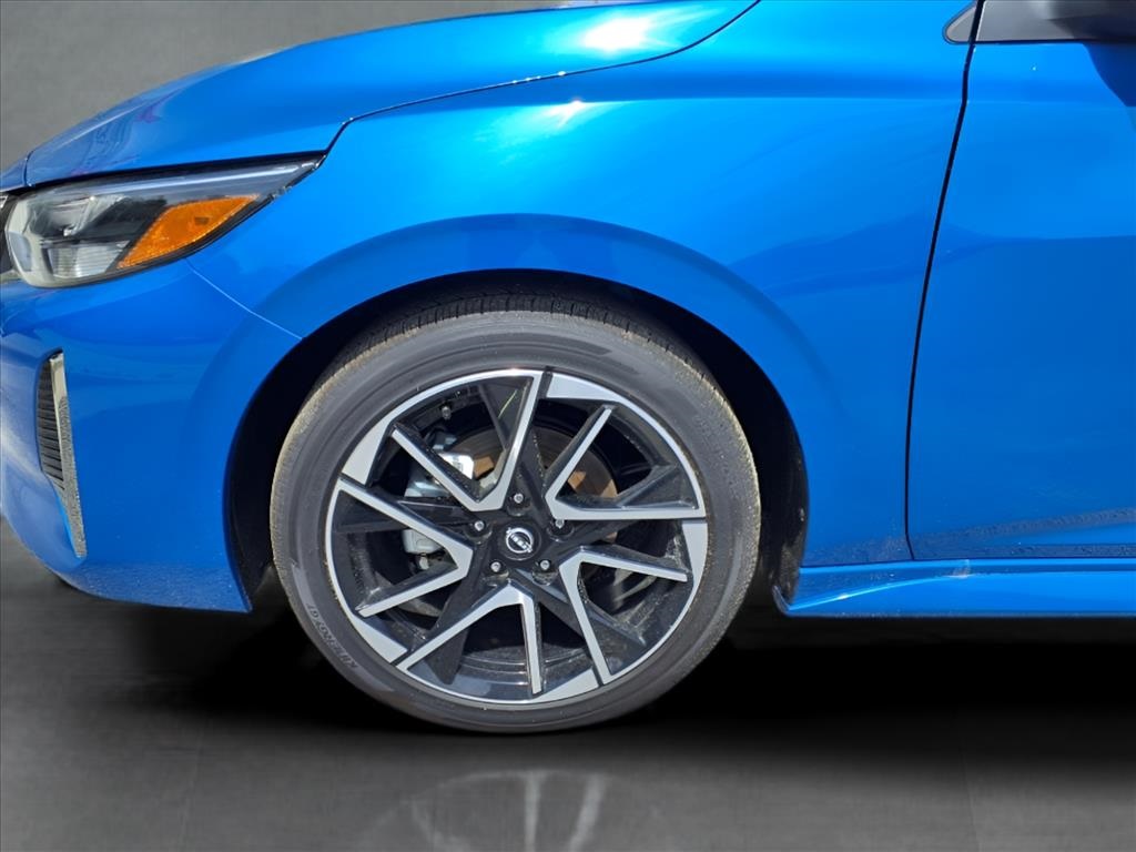 2025 Nissan Sentra SR photo 4