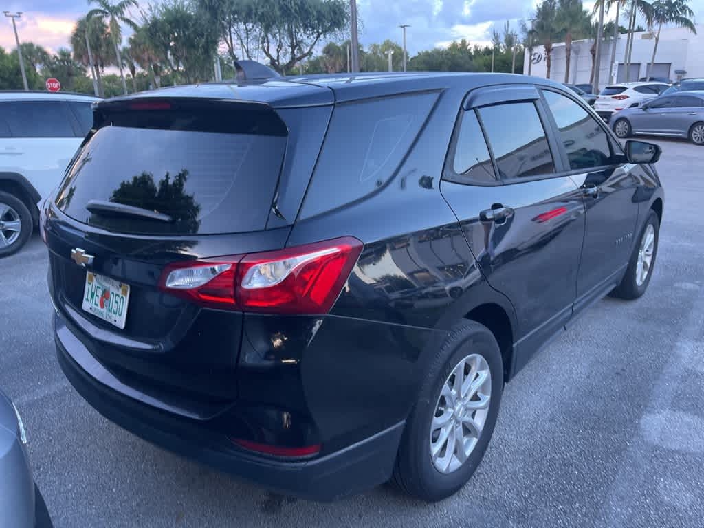 2021 Chevrolet Equinox LS photo 4