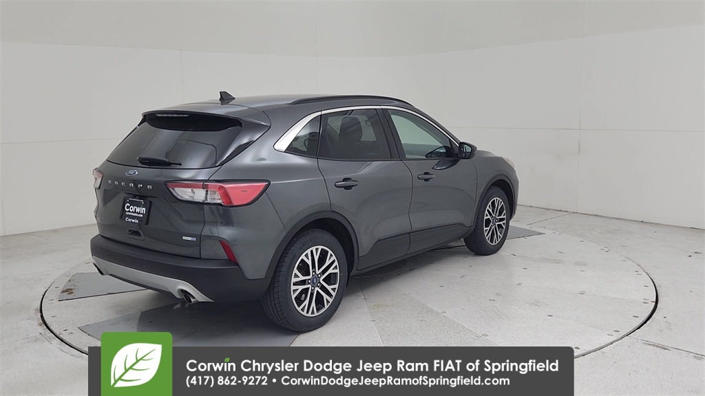 2020 Ford Escape SEL photo 14