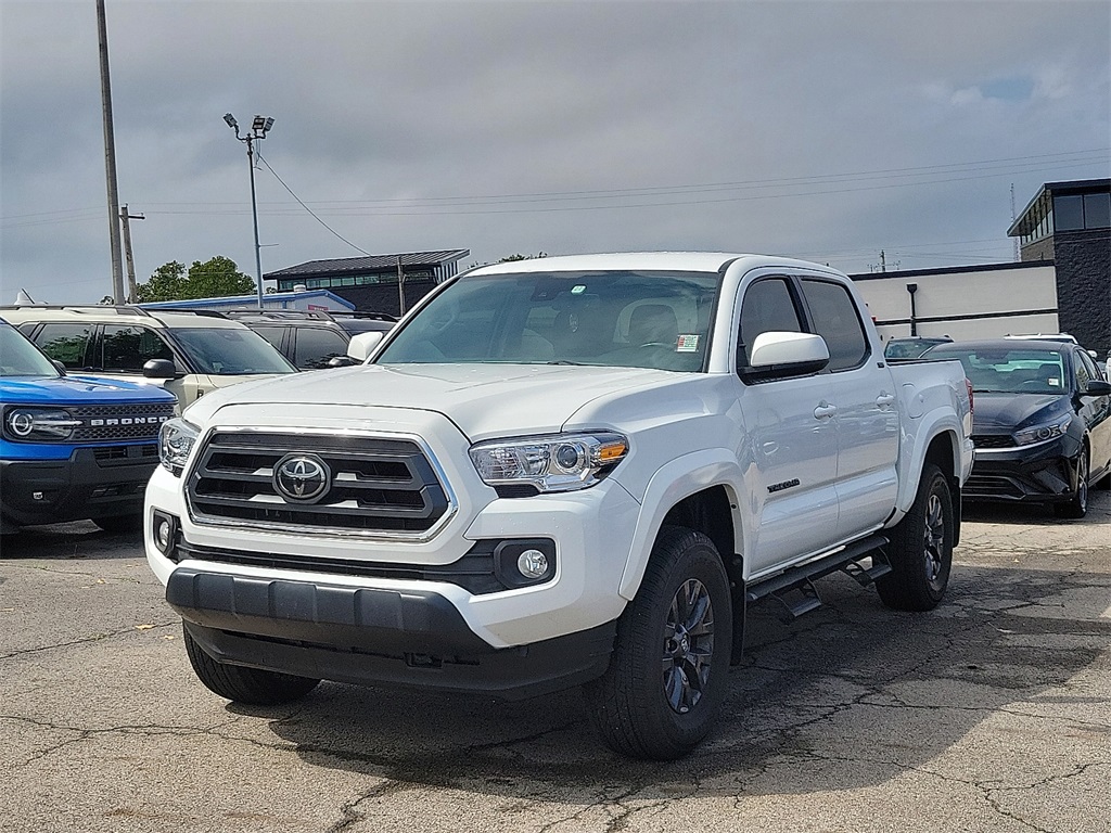 2023 Toyota Tacoma SR5 photo 2