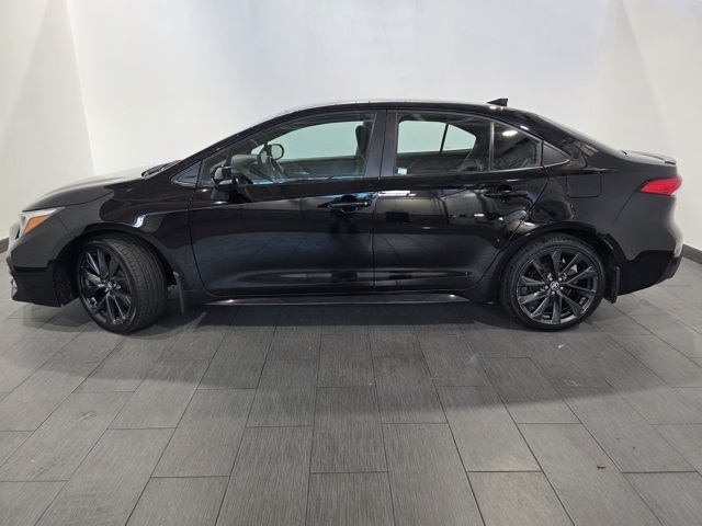 2024 Toyota Corolla SE photo 2