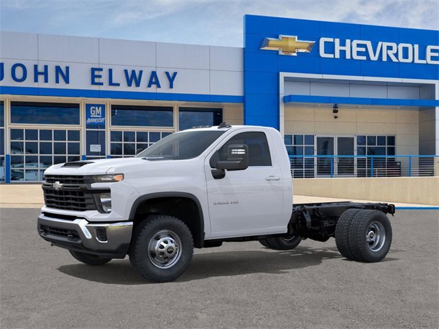 2025 Chevrolet Silverado 3500HD Work Truck photo 2