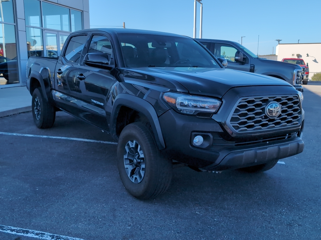 2021 Toyota Tacoma TRD photo 2
