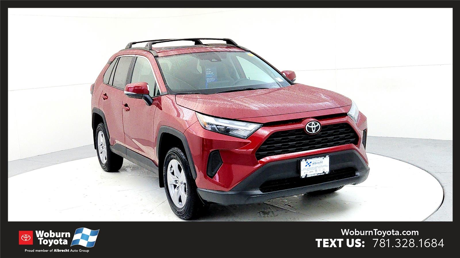 2025 Toyota RAV4 XLE's photo