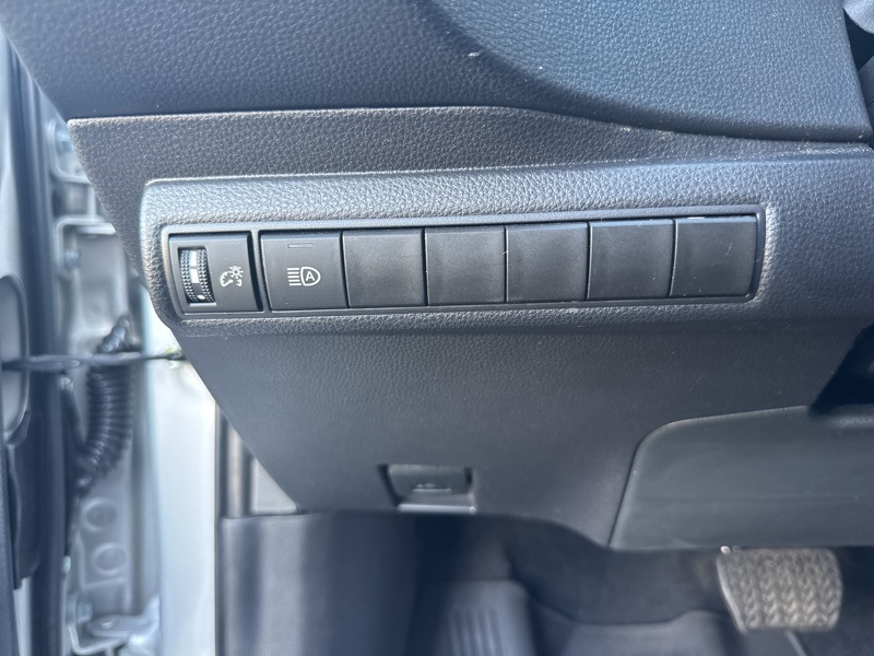 2025 Toyota Corolla LE photo 20