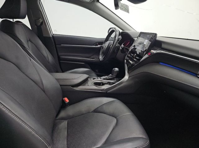 2021 Toyota Camry XSE photo 6