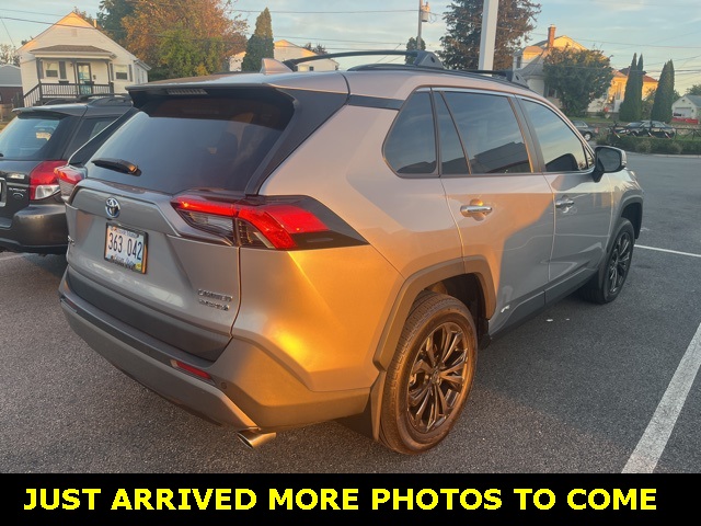 2023 Toyota RAV4 Hybrid Limited photo 2