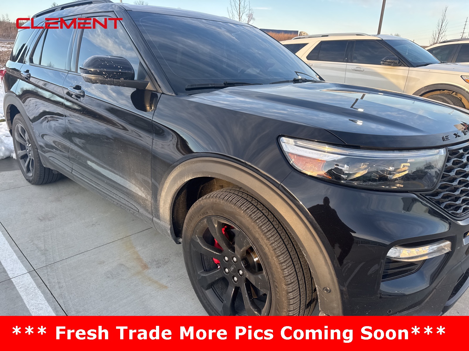 2021 Ford Explorer ST's photo