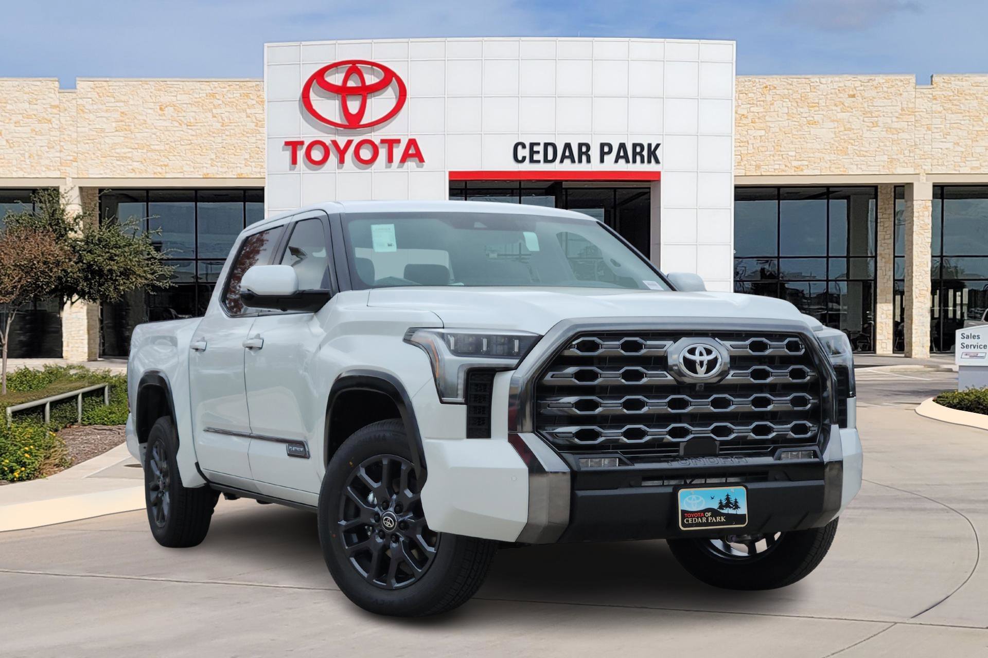 2026 Toyota Tundra Platinum's photo