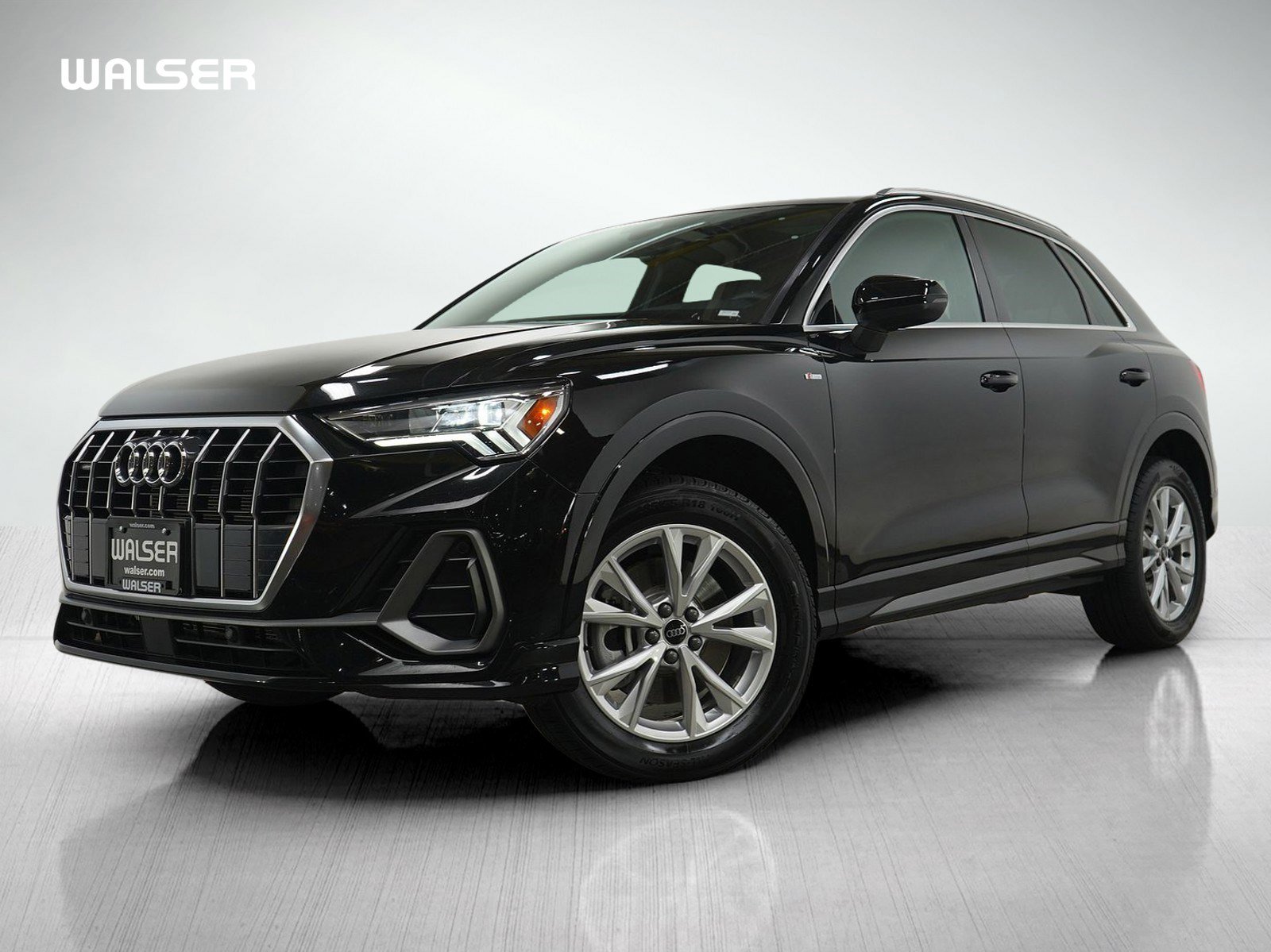2025 Audi Q3 S Line Premium's photo