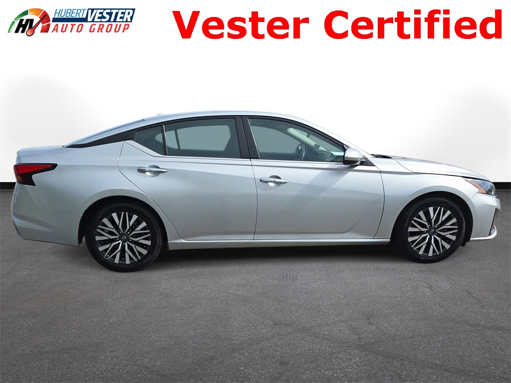 2023 Nissan Altima 2.5 SV photo 4
