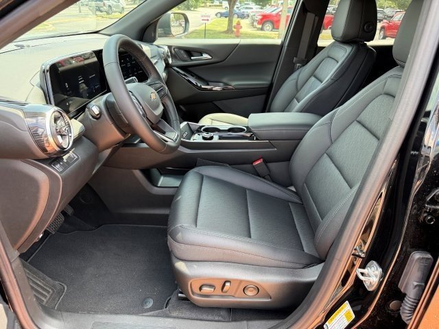 2026 Chevrolet Equinox LT photo 10