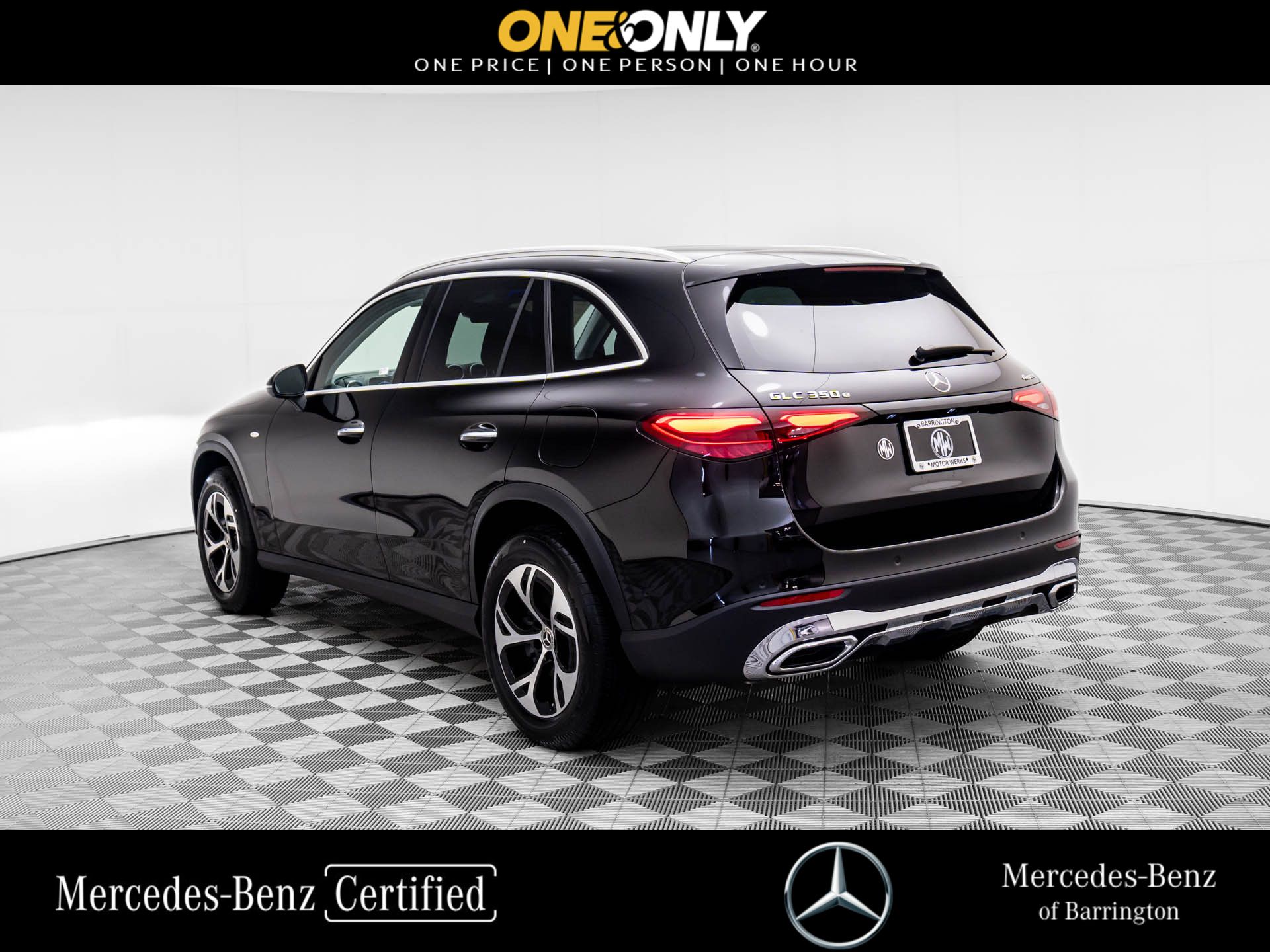 2025 Mercedes Benz GLC 350e 4MATIC photo 2