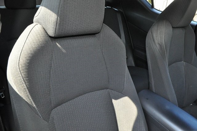 2018 Toyota C-HR XLE Premium photo 18
