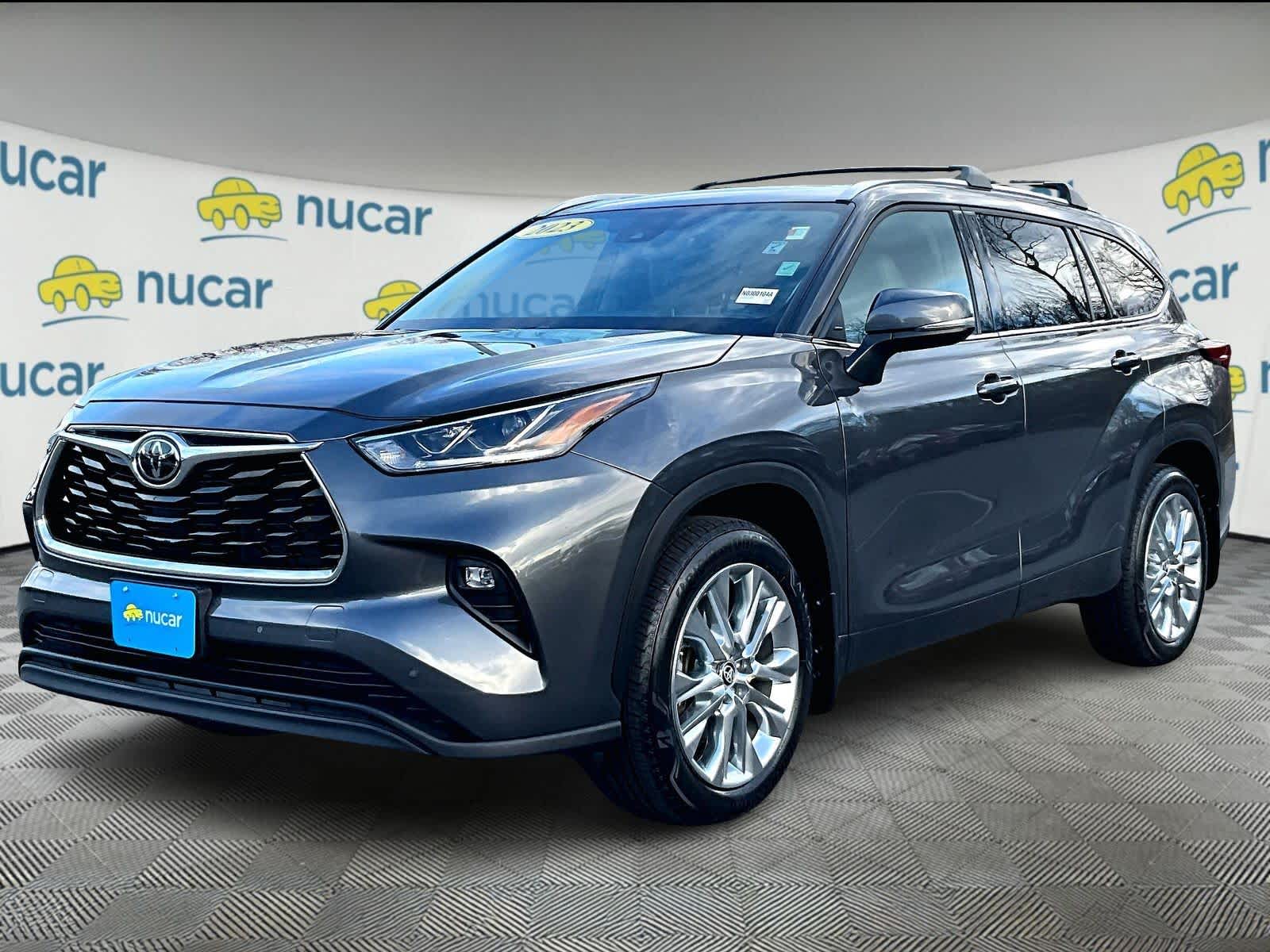2023 Toyota Highlander Limited photo 3