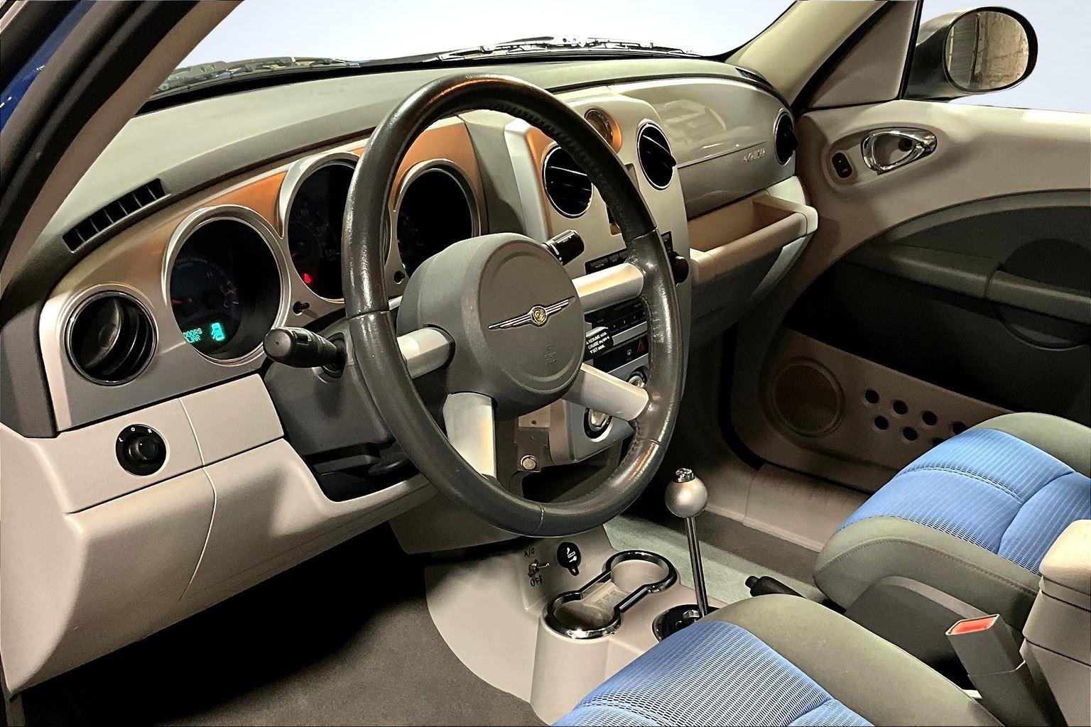 2007 Chrysler PT Cruiser Touring photo 11