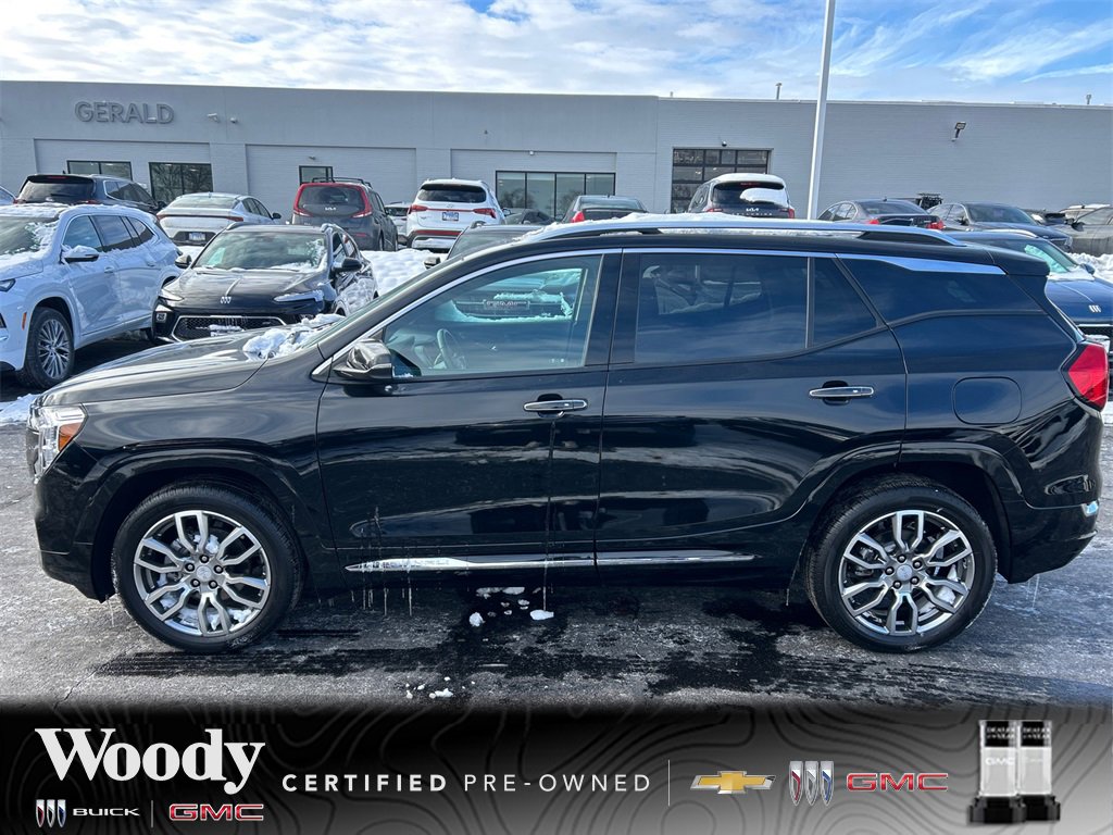 2023 GMC TERRAIN - Image 4